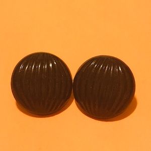 Vintage Lucite Ridged Button Earrings